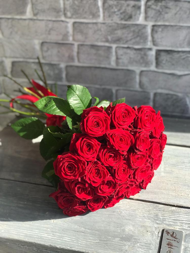 Букет Красные розы Фридом в Кавказской