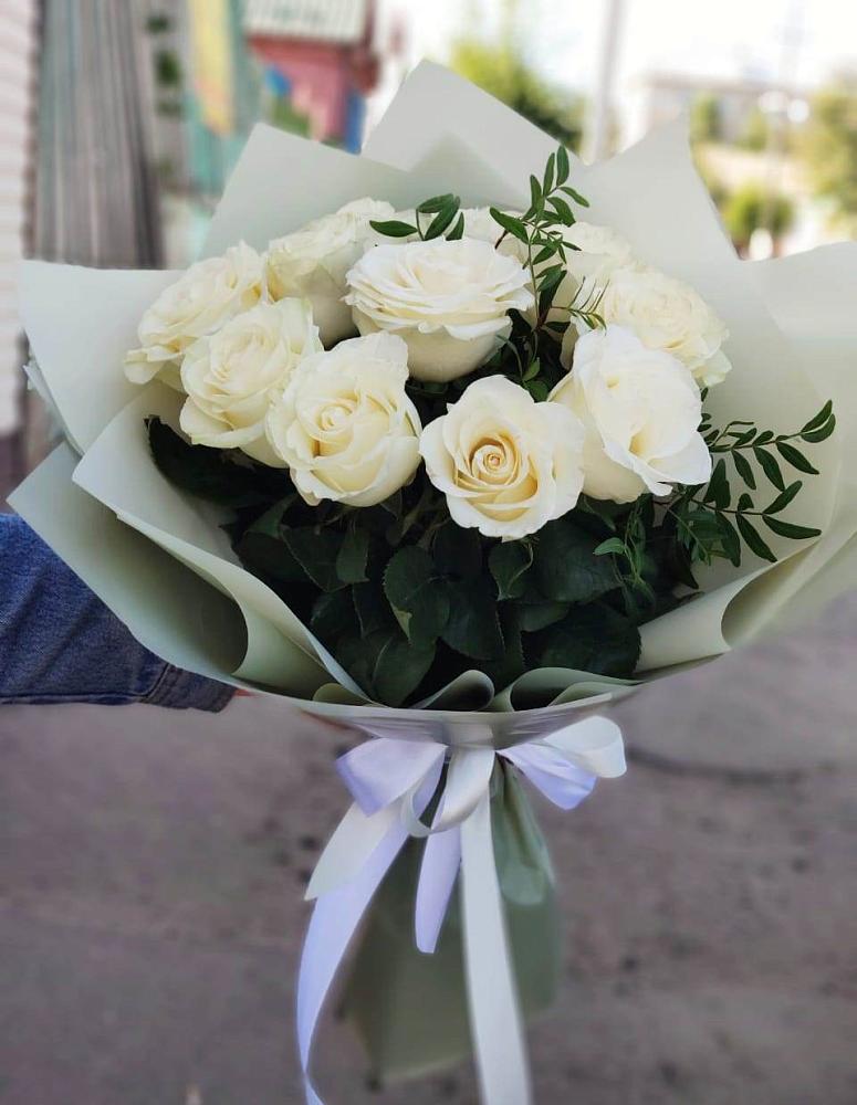 Букет Белые розы Проуд в Кавказской
