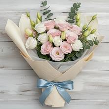 Букет цветов из:  Лизиантусы в Кавказской