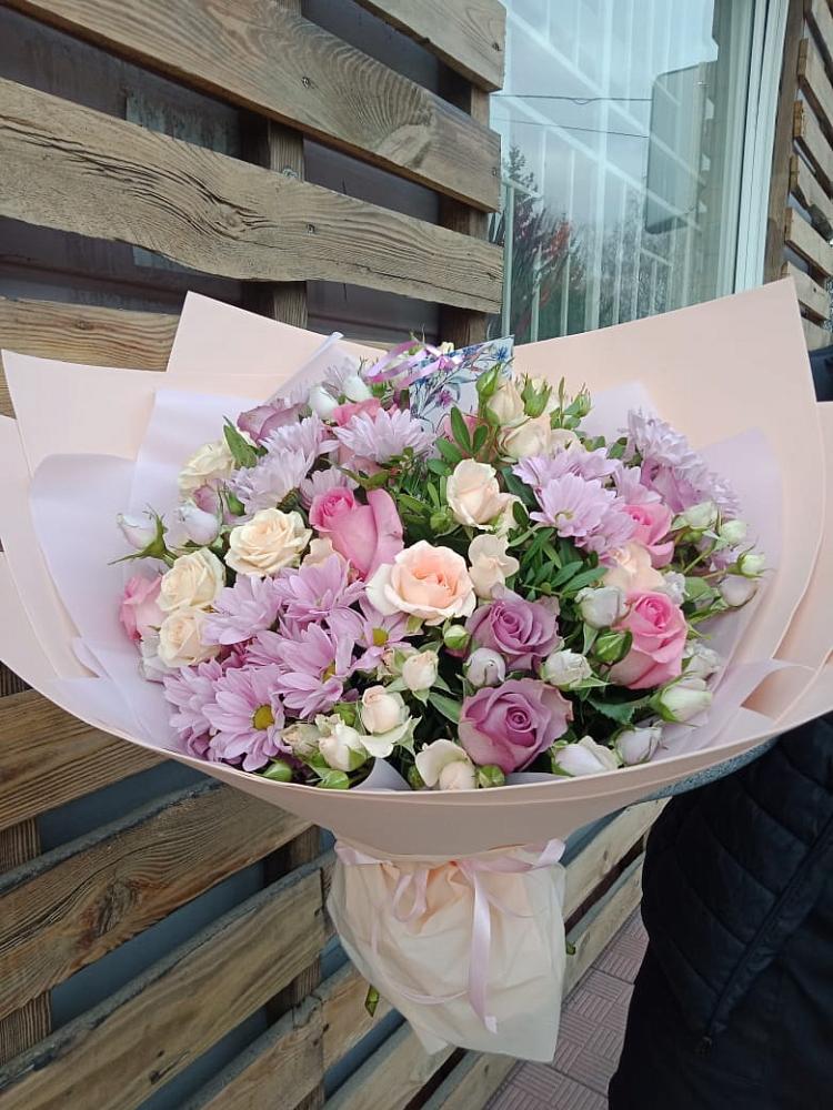 Букет цветов из: Розы и Хризантемы в Кавказской