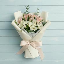 Букет цветов из:  Альстромерии в Кавказской