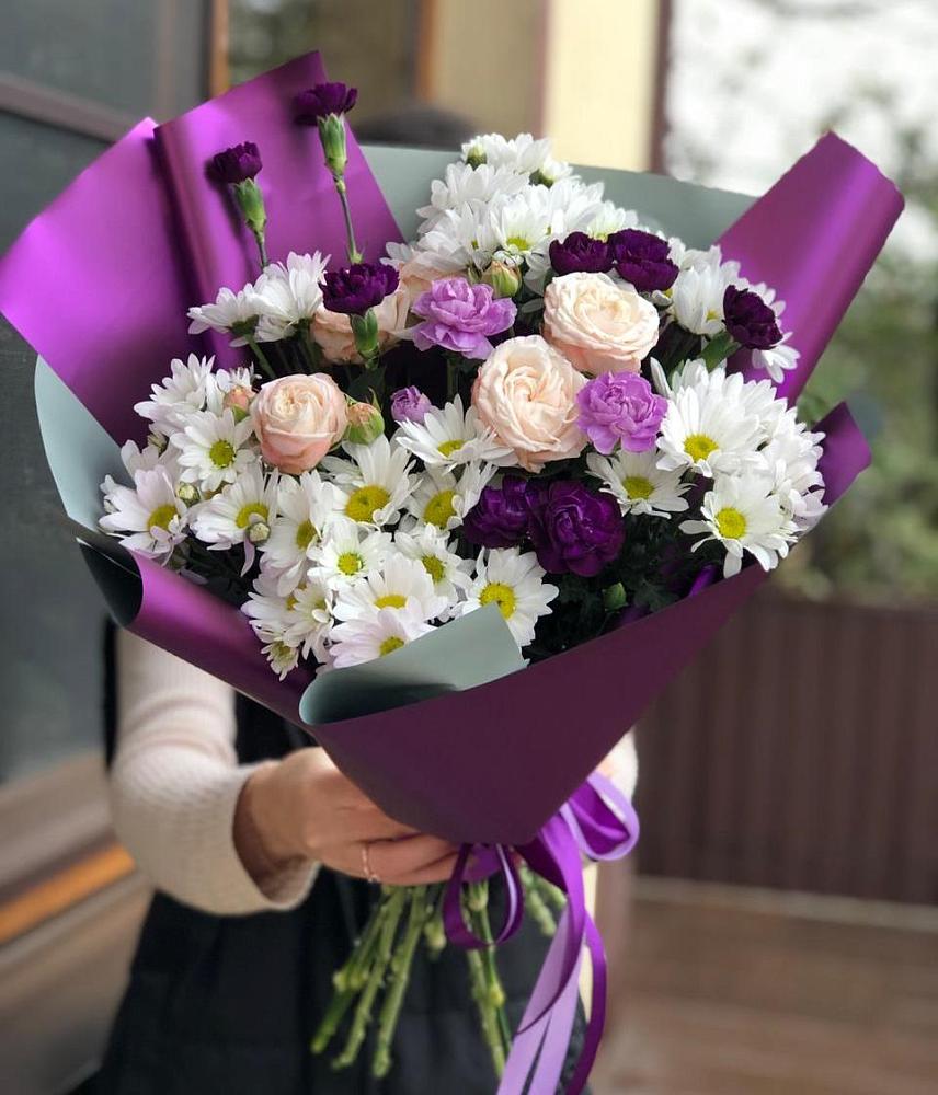 Букет цветов из: Хризантемы, Гвоздики и Розы в Кавказской