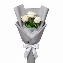 Букет 3 белые розы в Кавказской