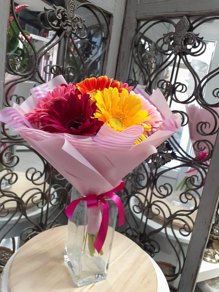 Букет цветов из: Герберы в Кавказской