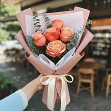 Букет цветов из:  Розы в Кавказской