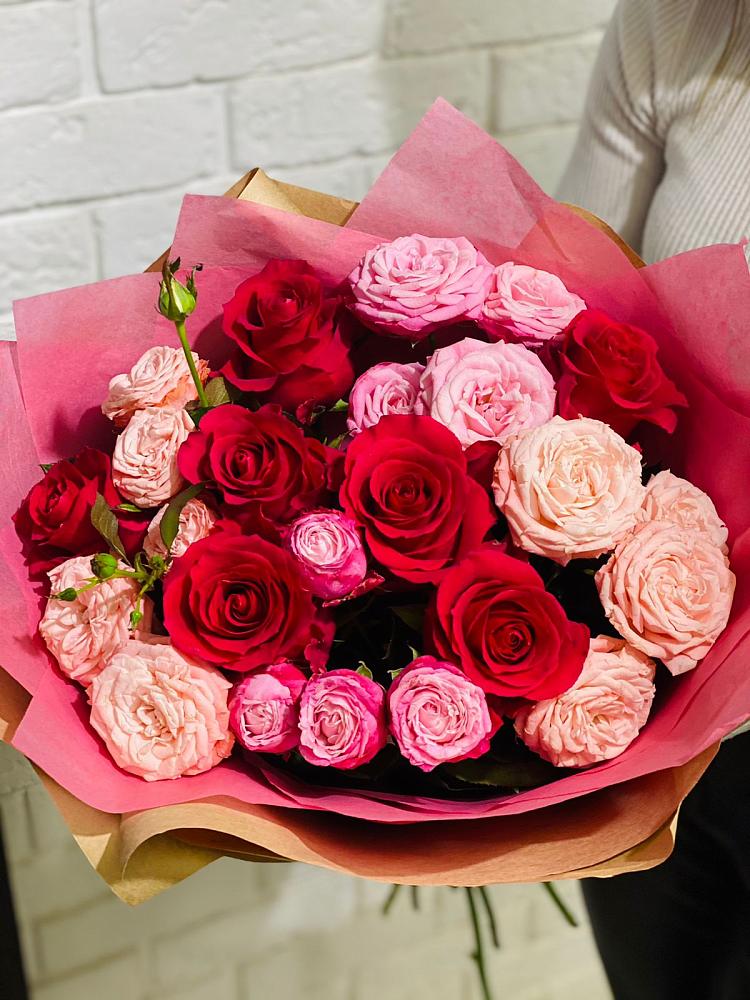 Букет цветов из: Розы в Кавказской