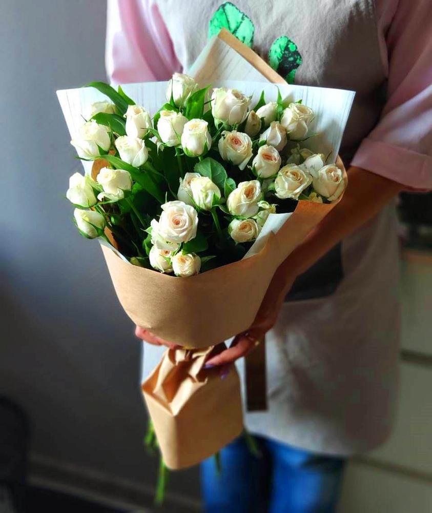 Букет цветов из: Розы в Кавказской