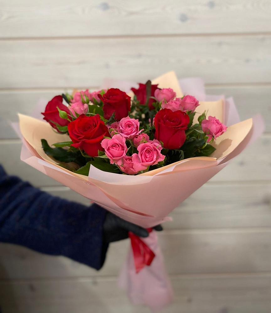 Букет цветов из: Розы в Кавказской