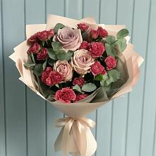 Букет цветов из:  Гвоздики и Розы в Кавказской